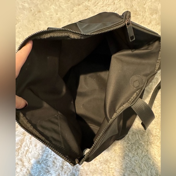 Lululemon Bag-Olive Green - Picture 4 of 4